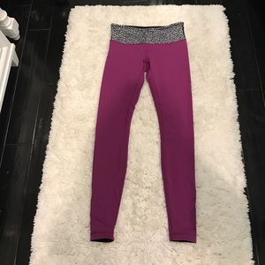 hot pink reversible lululemon leggings